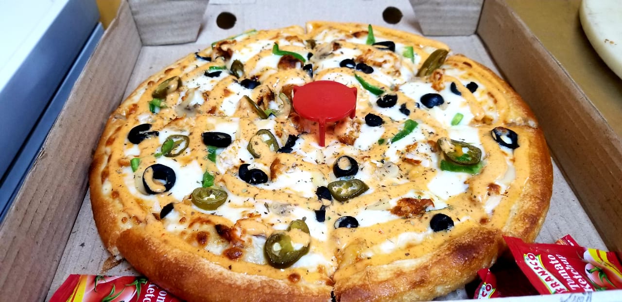 Magmasiracha Pizza